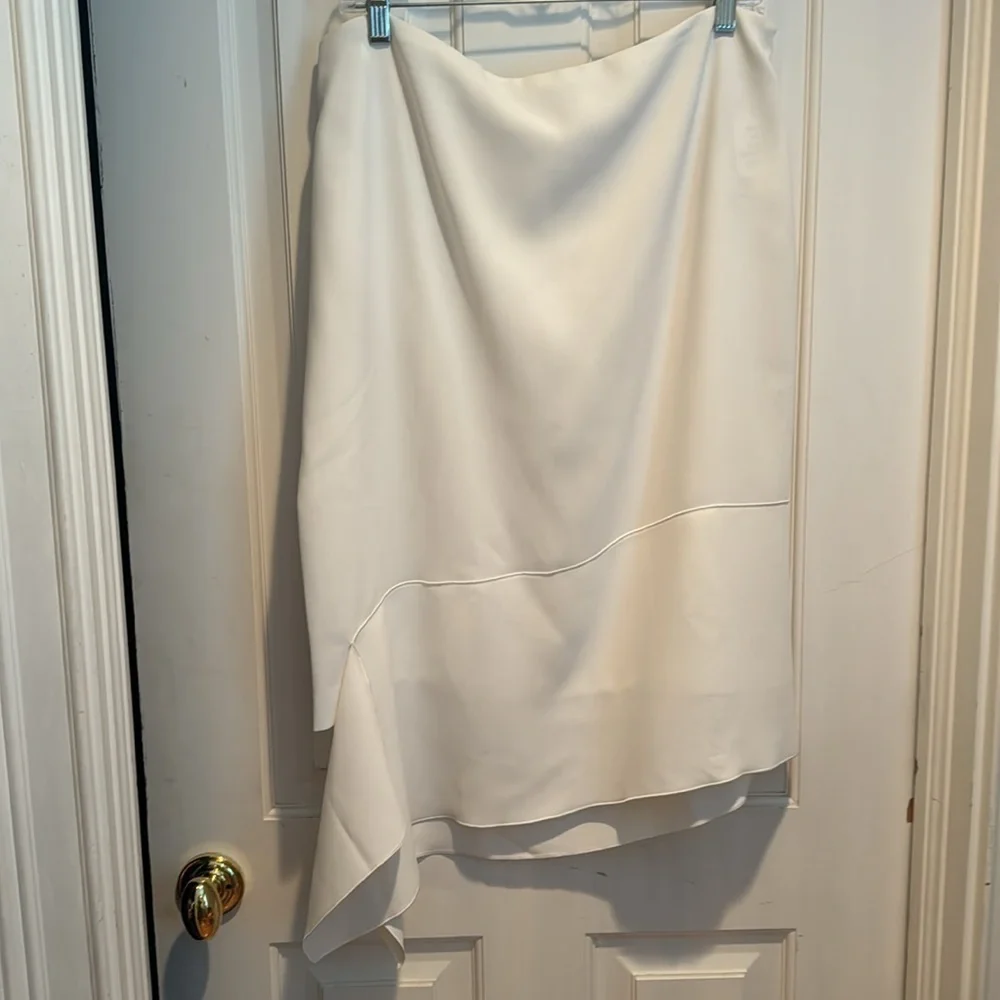 Anne Klein NWT white skirt